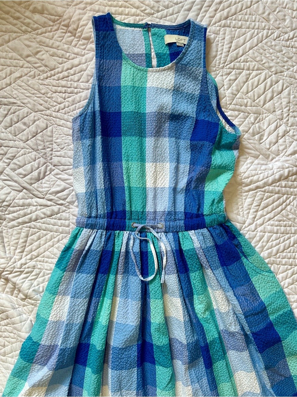Ann Taylor LOFT Seersucker Plaid Sleeveless Midi Dress W/ Peekaboo Open Back - Picture 2 of 5